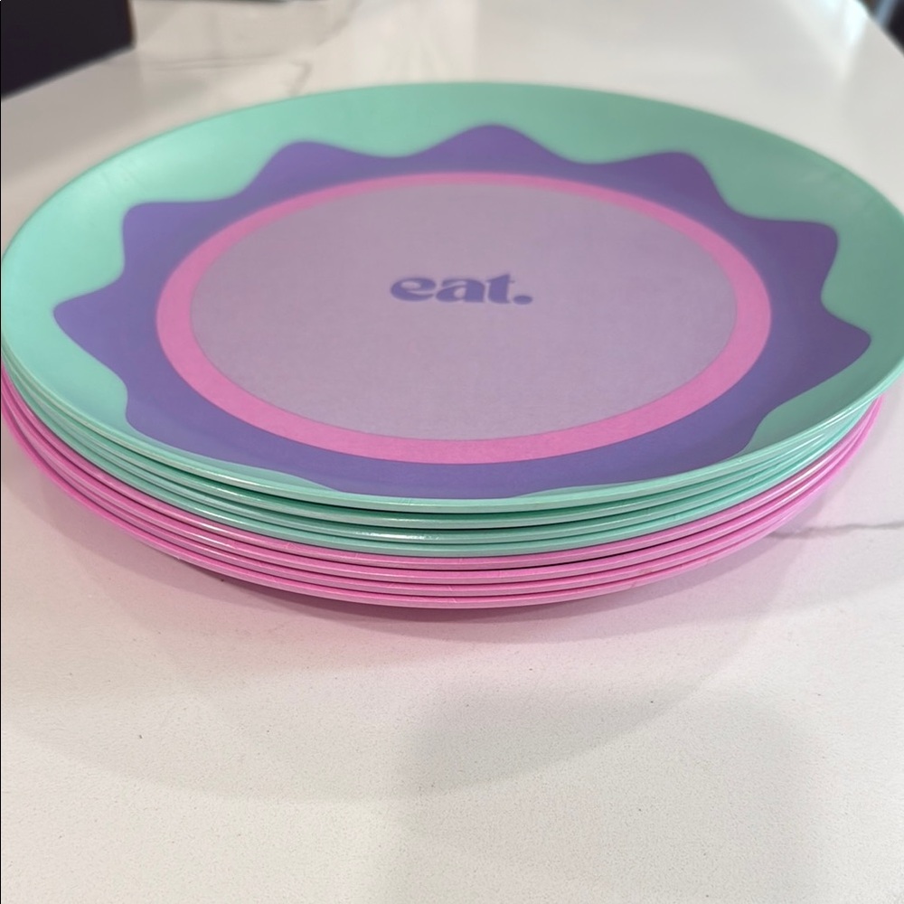 Colorful Plate Set with 'Eat' Design - Picture 4 of 13